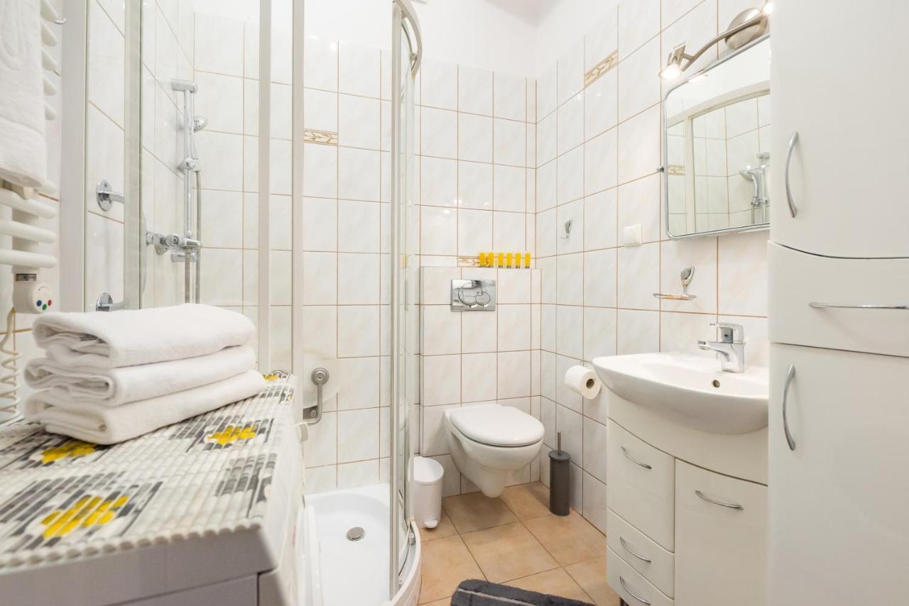 ורשה Plac Zbawiciela 3-Bedroom Apartment מראה חיצוני תמונה